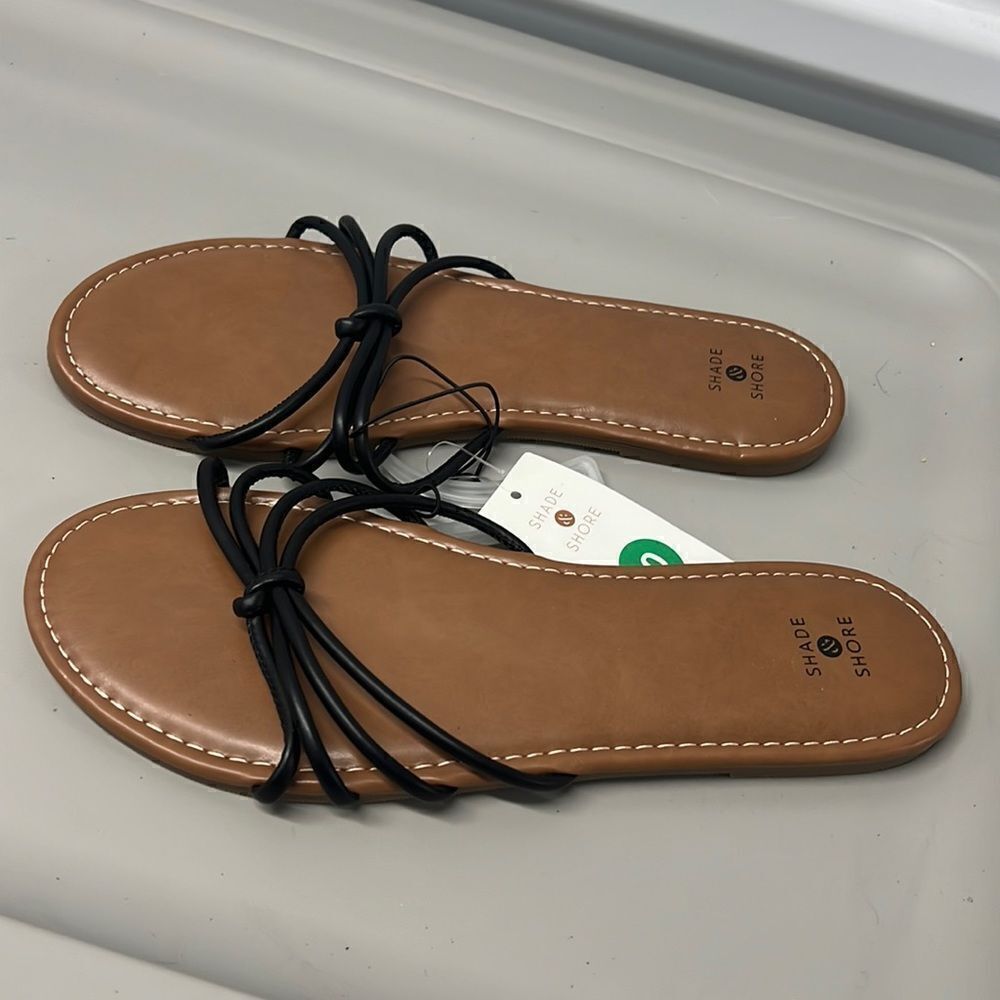 Sandals - Picture 2 of 4